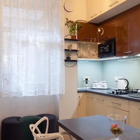 Center Apartment